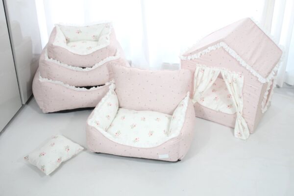 New Four-Season Pink Floral Pet Bed – Soft, Cozy Cushion for Cats & Small Dogs - Image 5